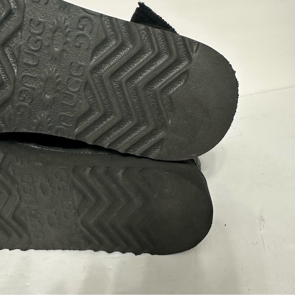 UGG Australia 5819 Classic Cardy Black Knit Fold Over Boots Button US Women's 10 - Picture 8 of 10